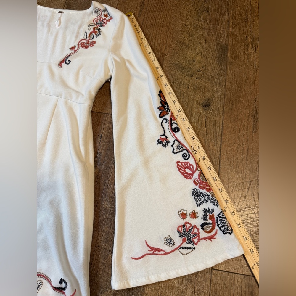 Free People Ivory Floral Embroidered Folk Mini Dress Bell Sleeves Sz - Picture 10 of 13